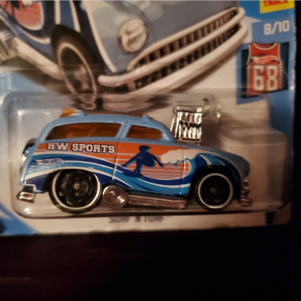 Surf 'N Turf HW Sports Hot Wheels Car NEW